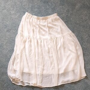 White Flowy Skirt - Size Medium